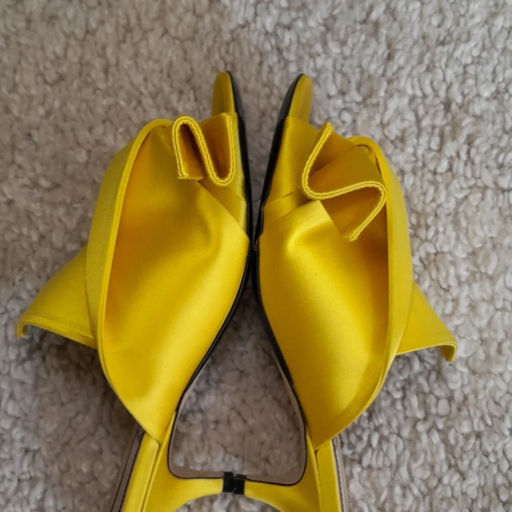 No 21 YELLOW SATIN Kitten Heels Size 7 - Picture 4 of 16